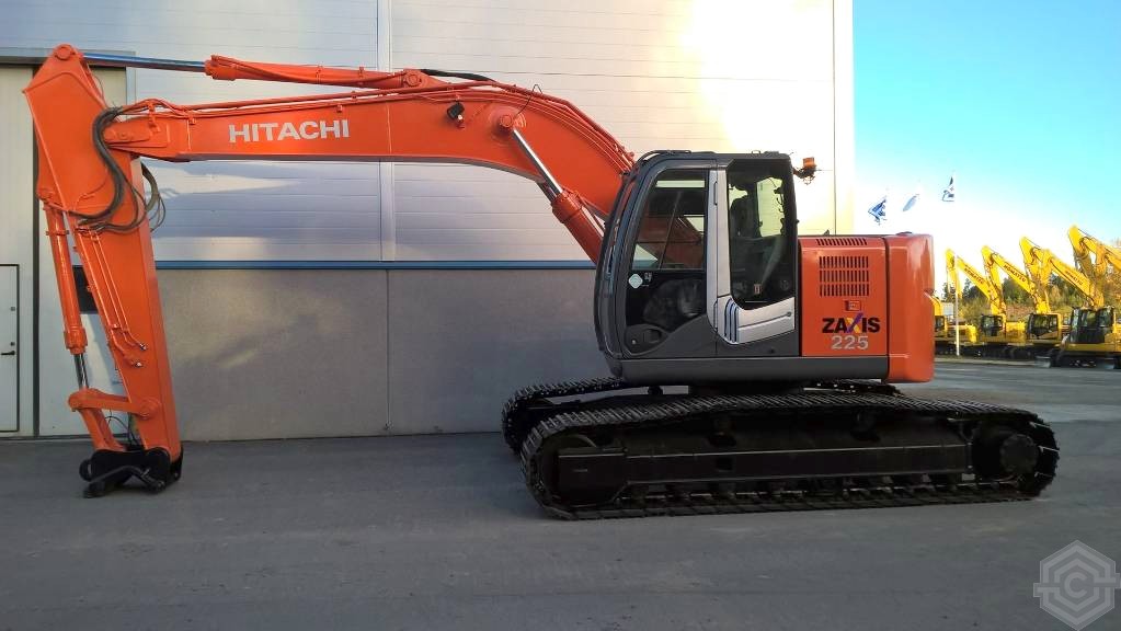 Экскаватор Hitachi ZX225 (Грейфер) Экскаватор Hitachi ZX225 (Грейфер)